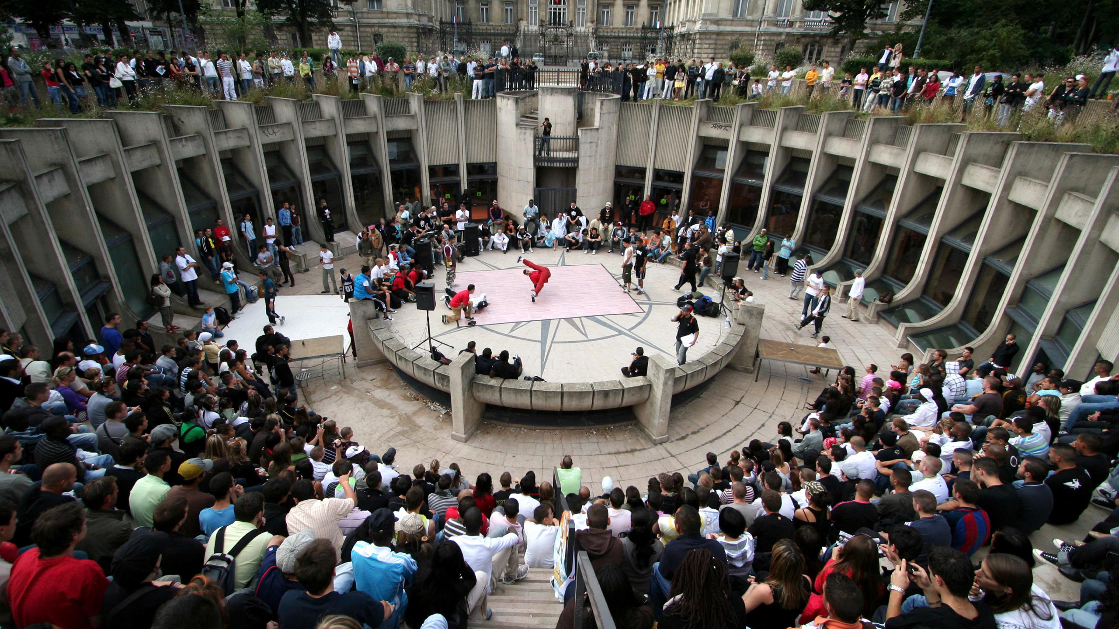 L'histoire du cratère place de la République Le musée de l'hospice